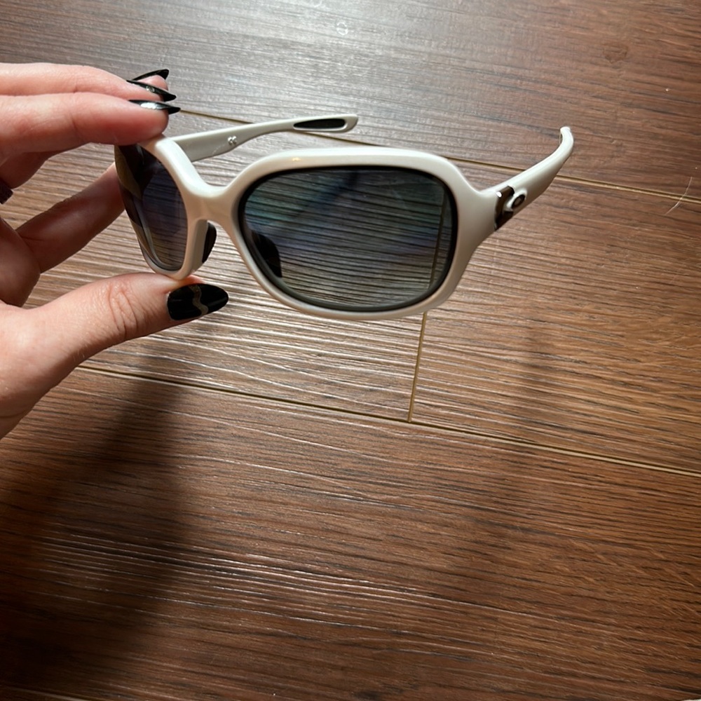 Oakley sunglasses